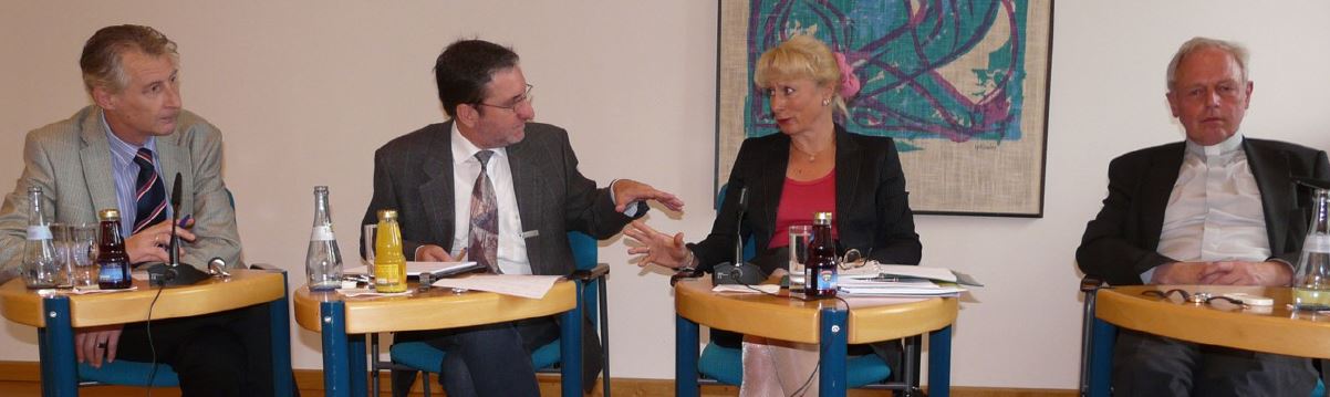 Kontroverses, aber dialogisches Podium: F. Wuketits, H.-H. Peitz, R. Kather, D. Hattrup