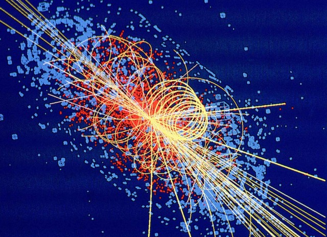 Higgs boson decays to four muons (c) CERN